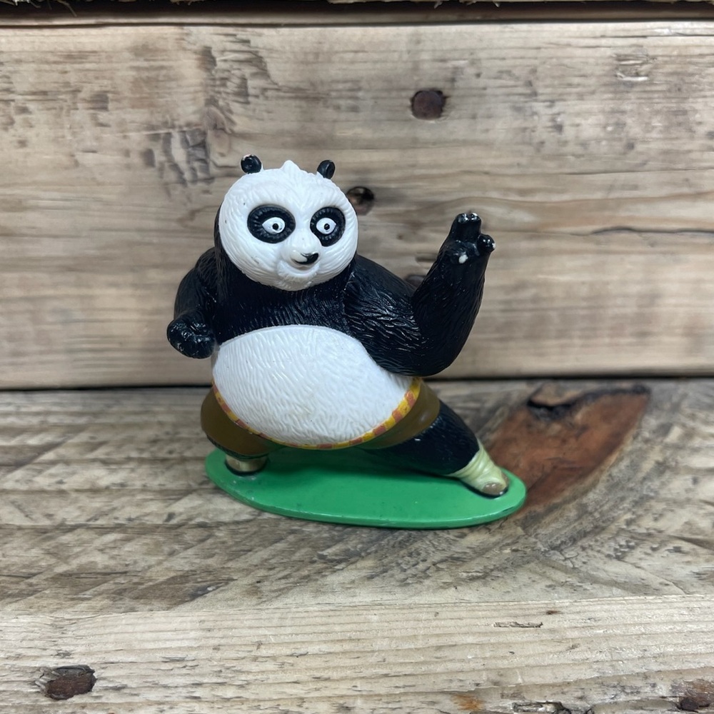 Disney Pixar Kung Fu Panda Bear Po Ping Figure 2008 Cake Topper Movie Doll Toy